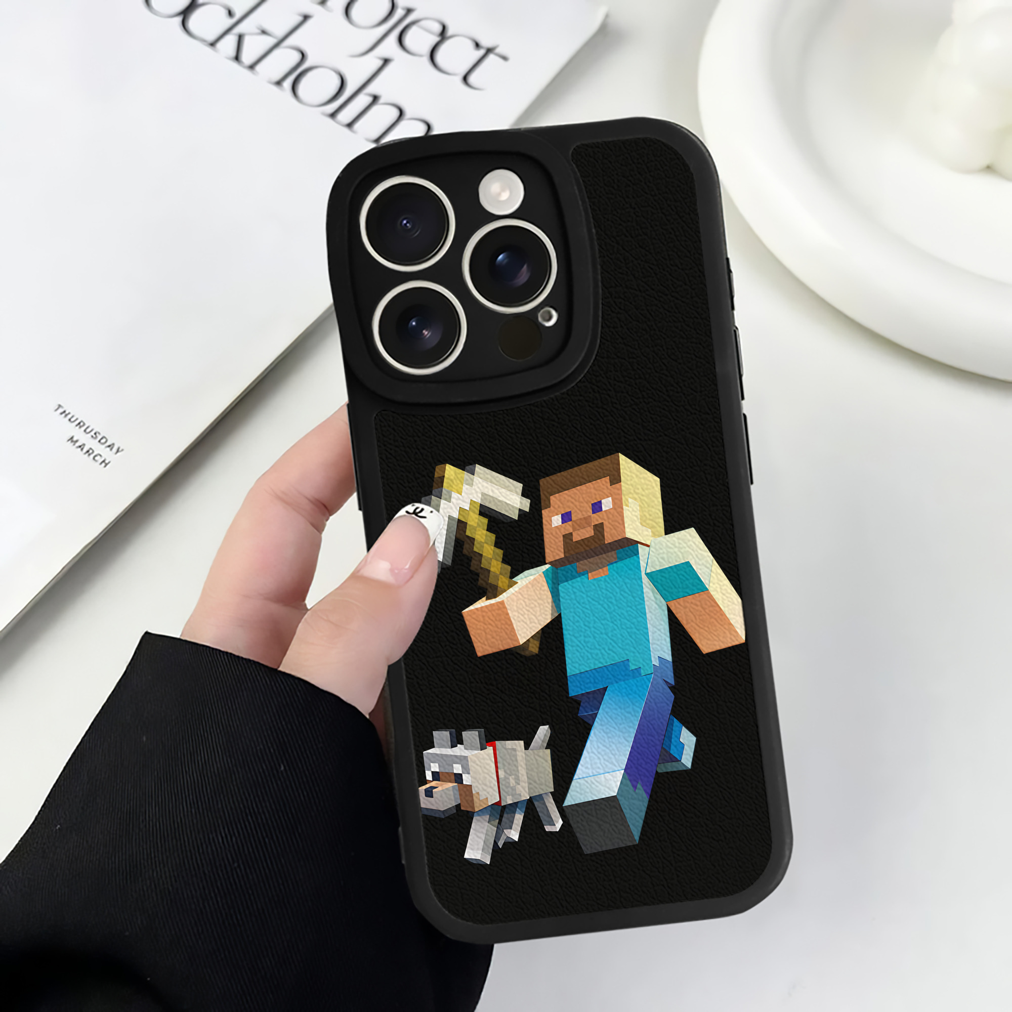 （画像用） マインクラフト ブロックの世界 Minecraft MC Block world 【iPhone 16シリーズ対応】シリコンスマホケース（レザー調） 材質：シリコン